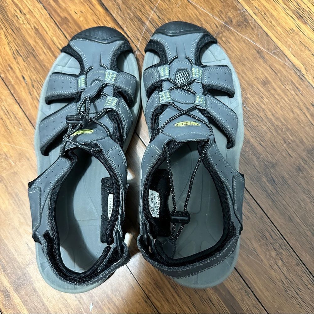 Northside Men's Trinidad gray Sport Sandal. Size 8